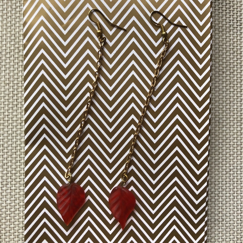 2/$7 🍁 Shoulder duster earrings